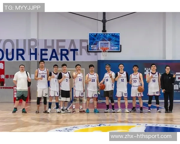 篮球与足球的魅力对比探索运动精神与团队合作的完美结合